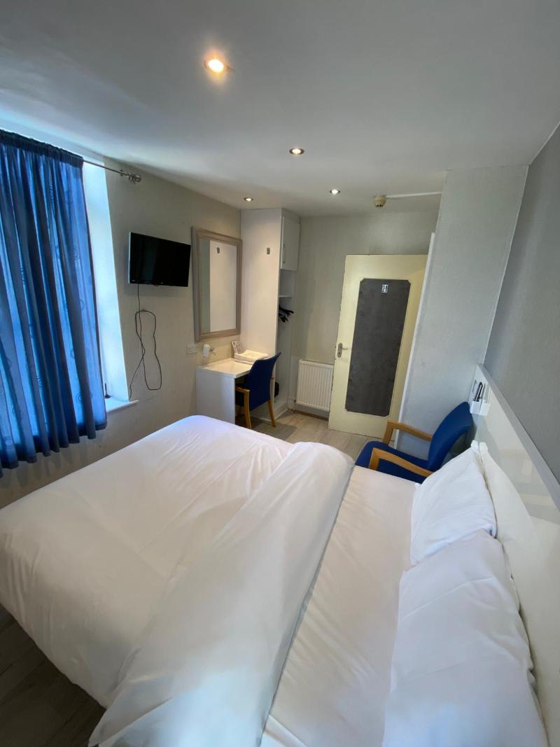 Earl's Court Hotel