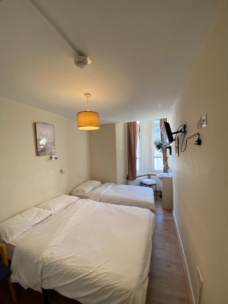 Earl's Court Hotel
