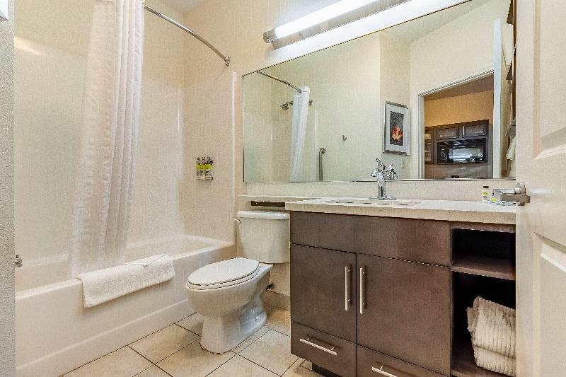 Candlewood Suites Lincoln photo 21