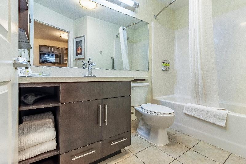 Candlewood Suites Lincoln photo 23