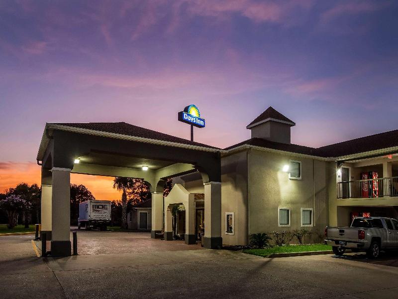 Days Inn by Wyndham Sulphur LA