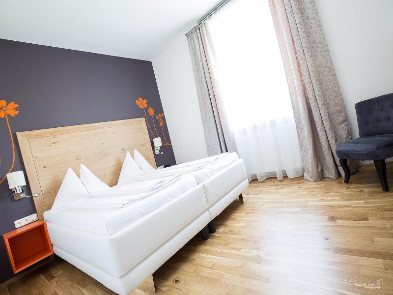 Stadthotel Gürtler image