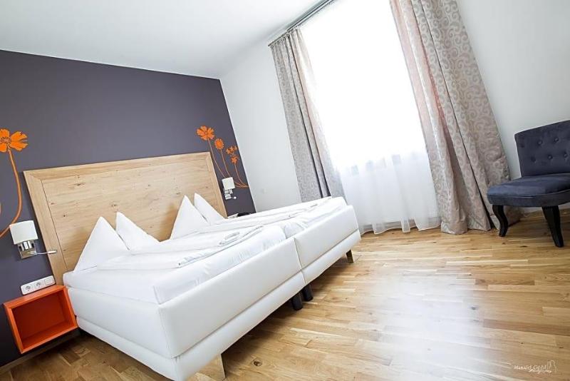 Stadthotel Gürtler image