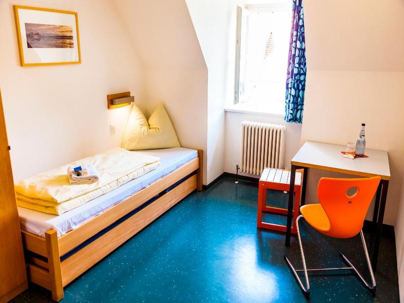 HI Youth Hostel Lindau image
