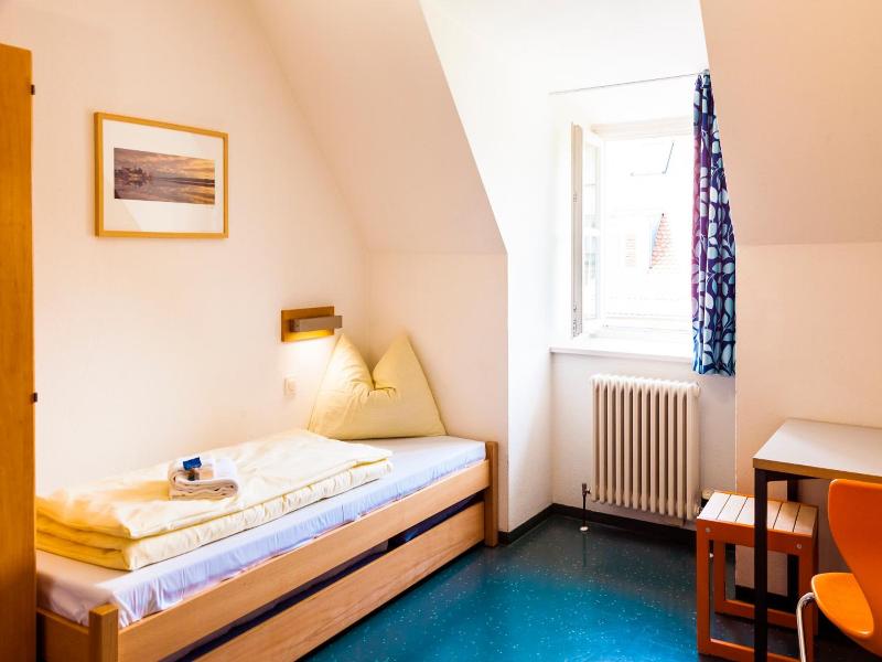 HI Youth Hostel Lindau image