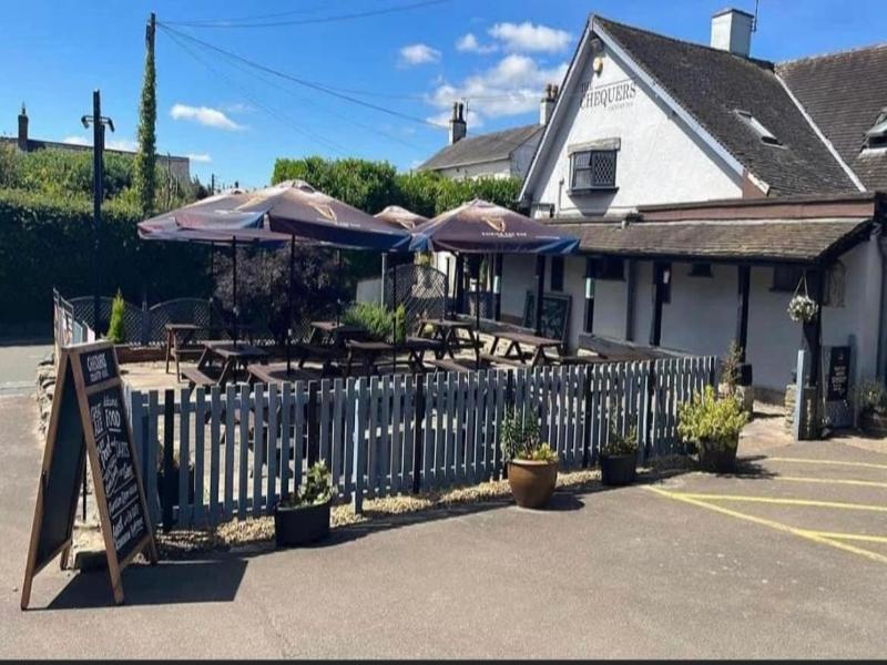 Chequers Country Inn image