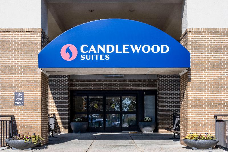 Candlewood Suites East Lansing