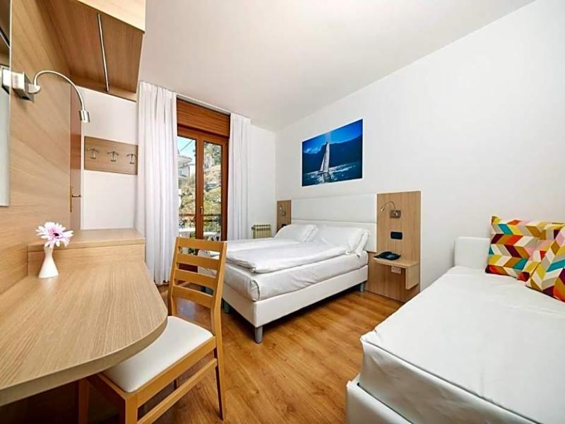 Beach Hotel Rosa image