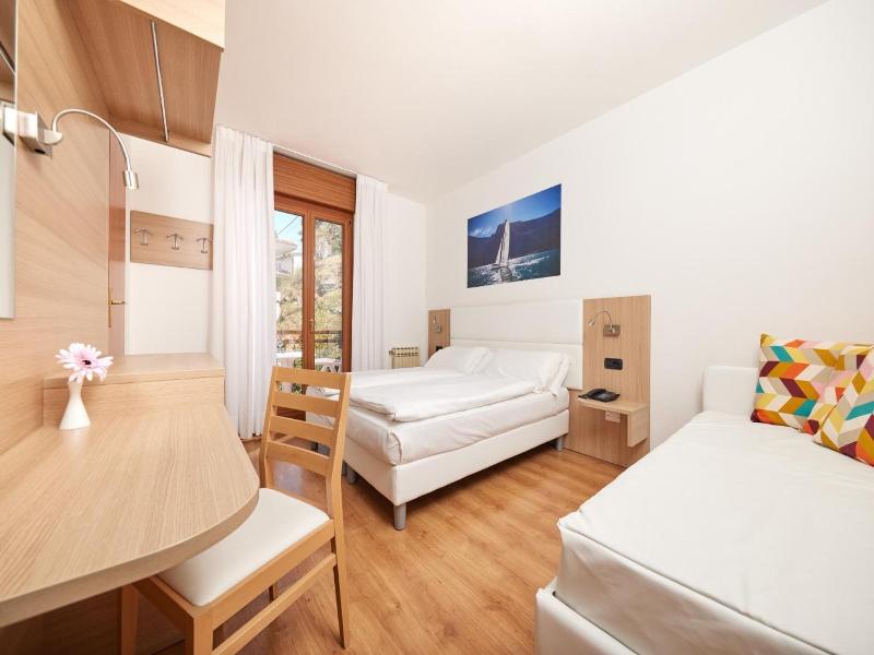 Beach Hotel Rosa image