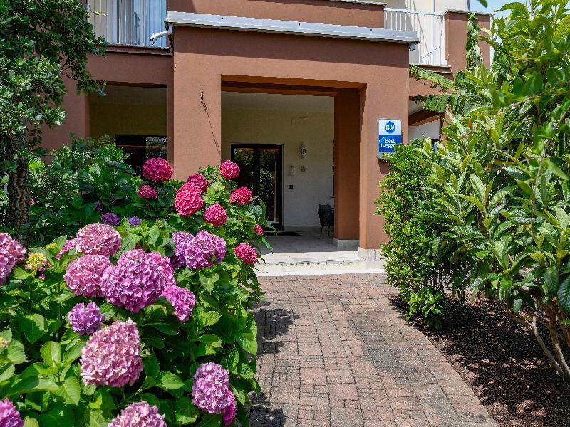 Best Western Hotel Arya image