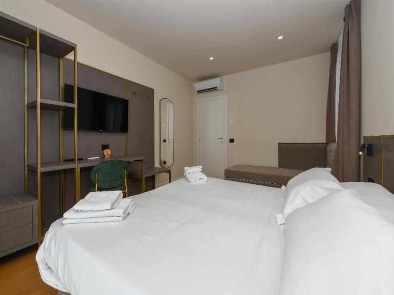 Best Western Hotel Arya image