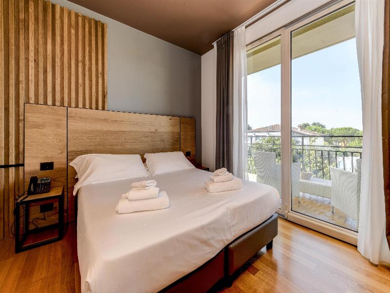 Best Western Hotel Arya image