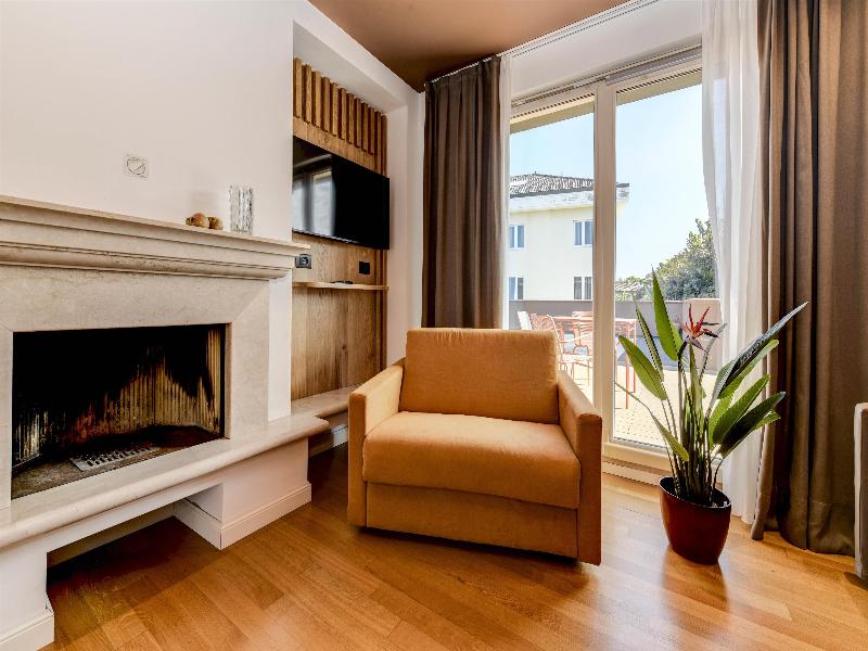 Best Western Hotel Arya image