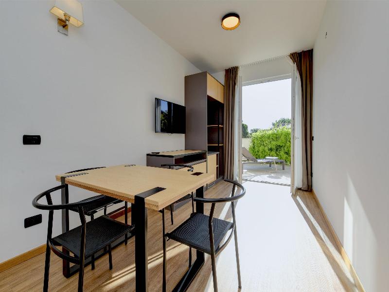 Best Western Hotel Arya image