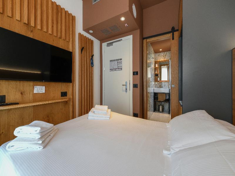 Best Western Hotel Arya image