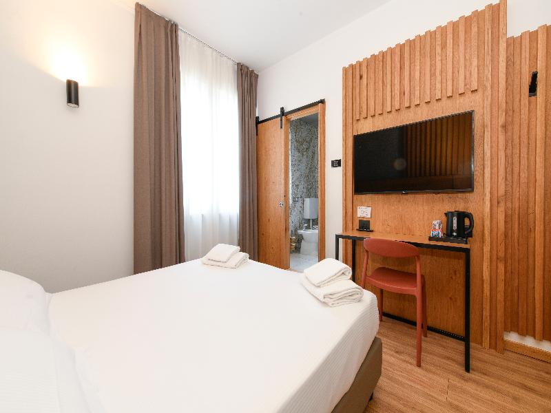 Best Western Hotel Arya image