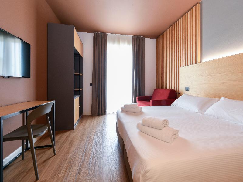 Best Western Hotel Arya image