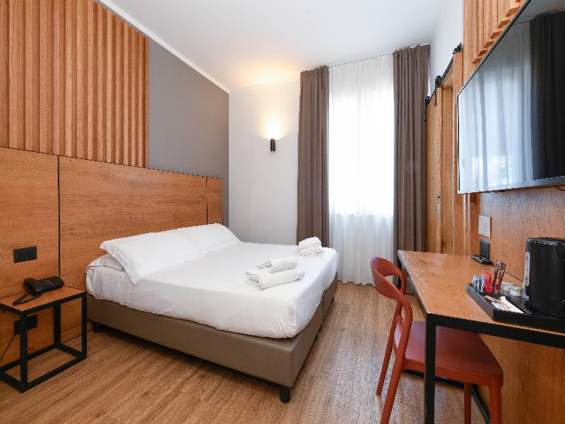 Best Western Hotel Arya image