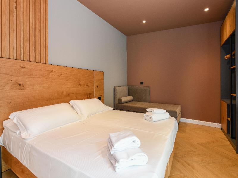 Best Western Hotel Arya image