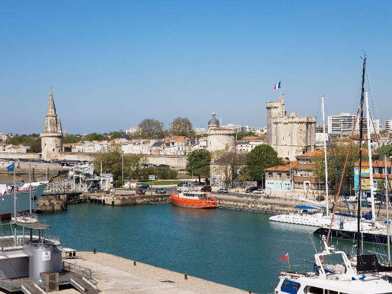 HotelF1 La Rochelle Angoulins image