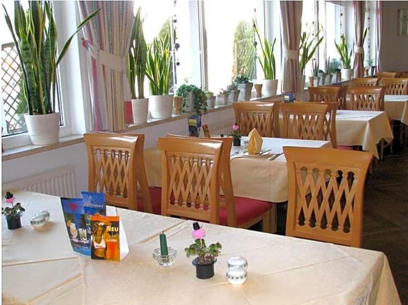 Hotel am Platz image