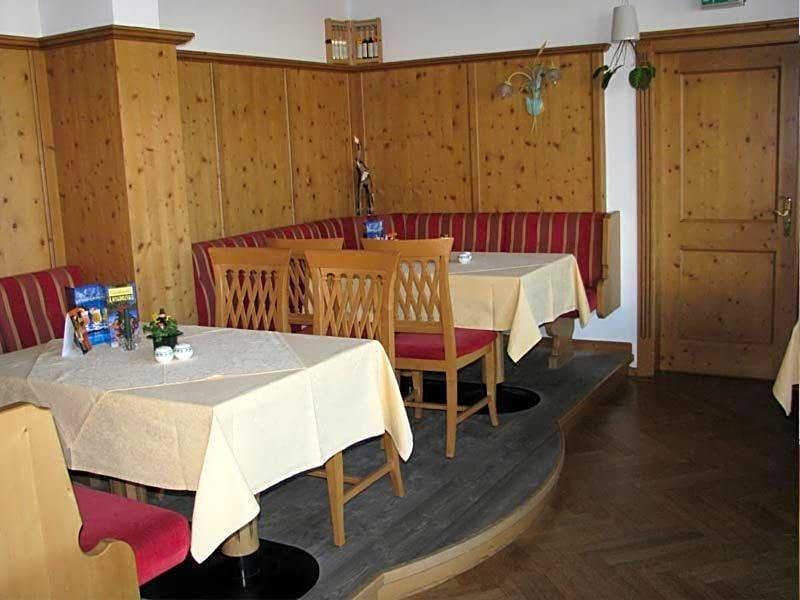 Hotel am Platz image