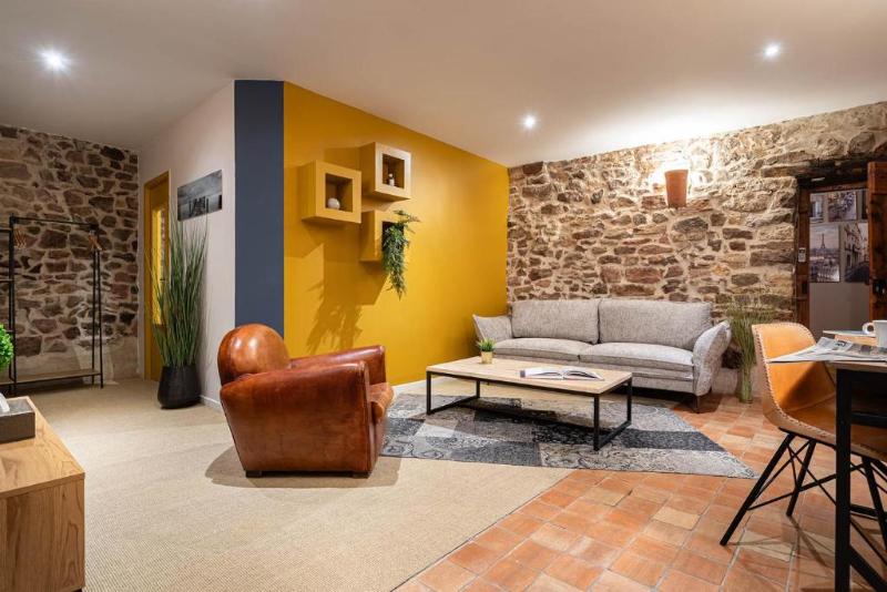 Contact Hotel Le Savigny & Spa image