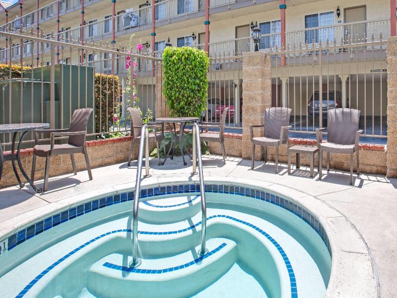 Days Inn by Wyndham Los Angeles LAX Manhattan Beac image