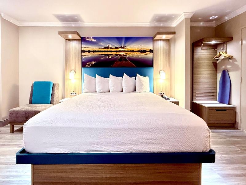 Days Inn by Wyndham Los Angeles LAX Manhattan Beac image