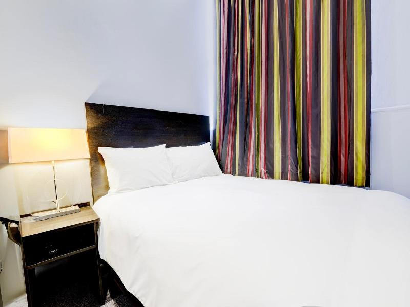 London Shelton Hotel image