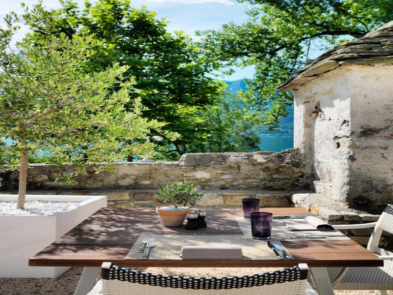 Giardino Lago image