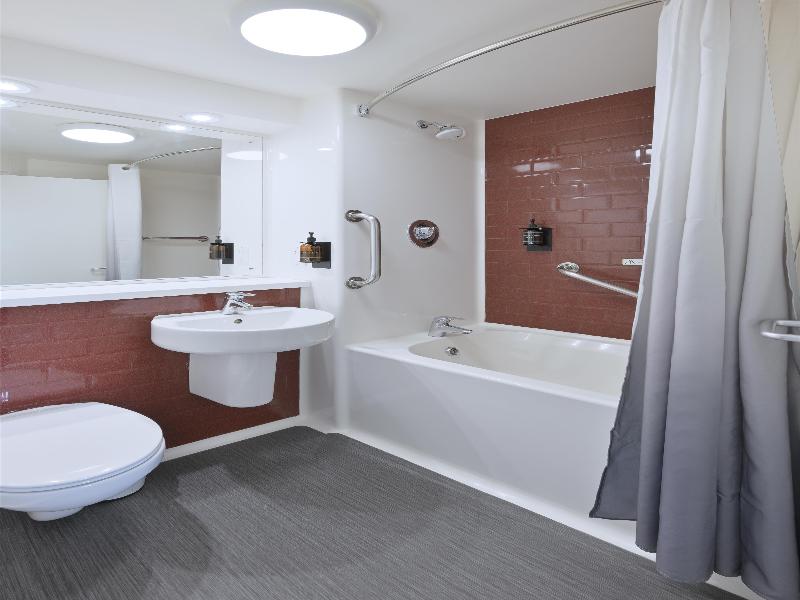 Travelodge London Whetstone image