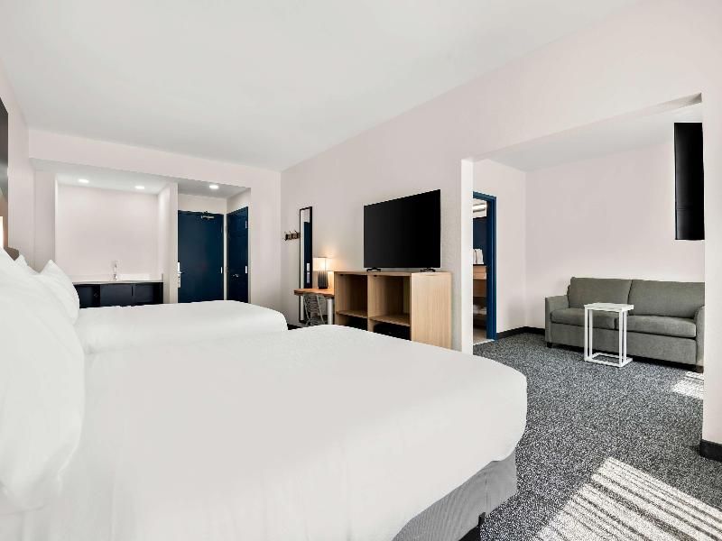 Spark by Hilton Lancaster Dutch Country image