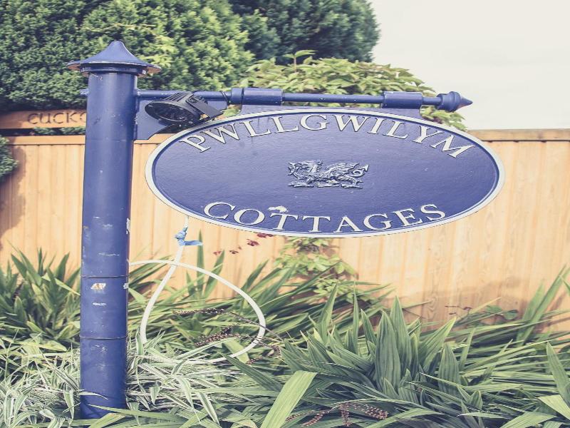 Pwllgwilym Holiday Cottages image