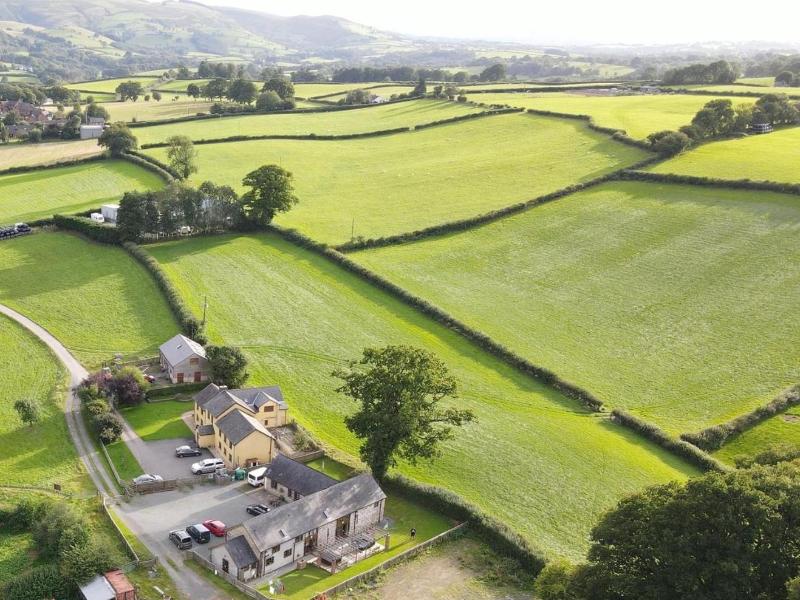 Pwllgwilym Holiday Cottages image