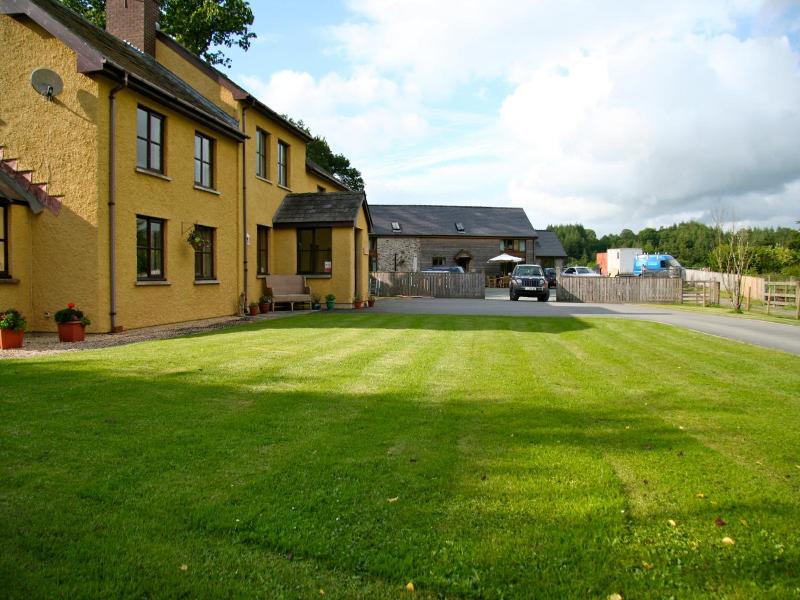 Pwllgwilym Holiday Cottages image