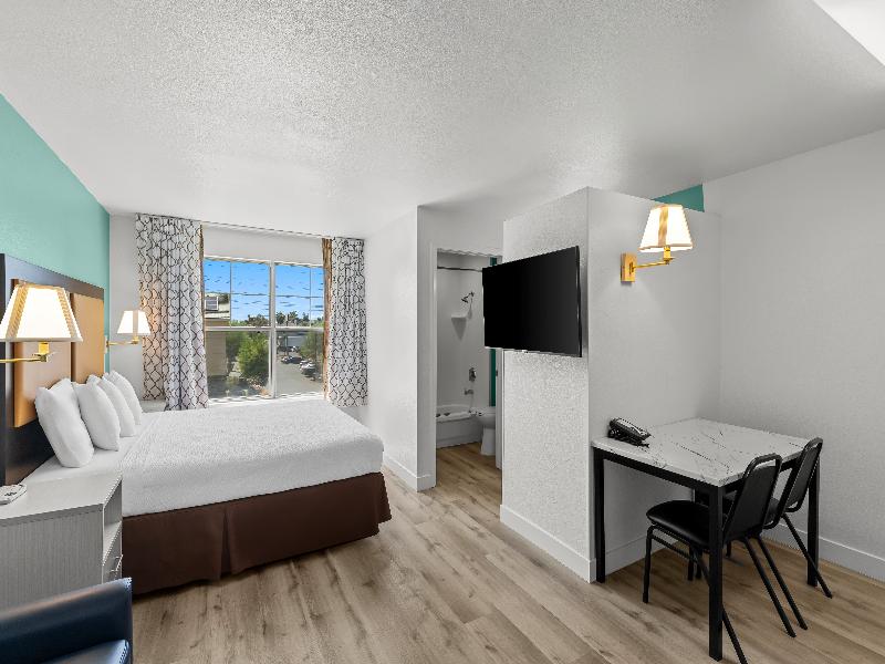 MainStay Suites Las Vegas Flamingo image