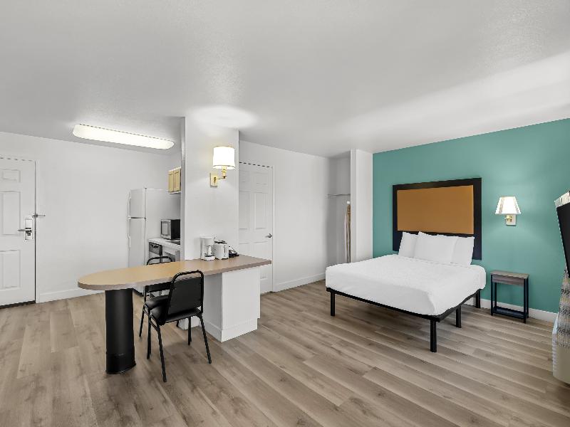 MainStay Suites Las Vegas Flamingo image