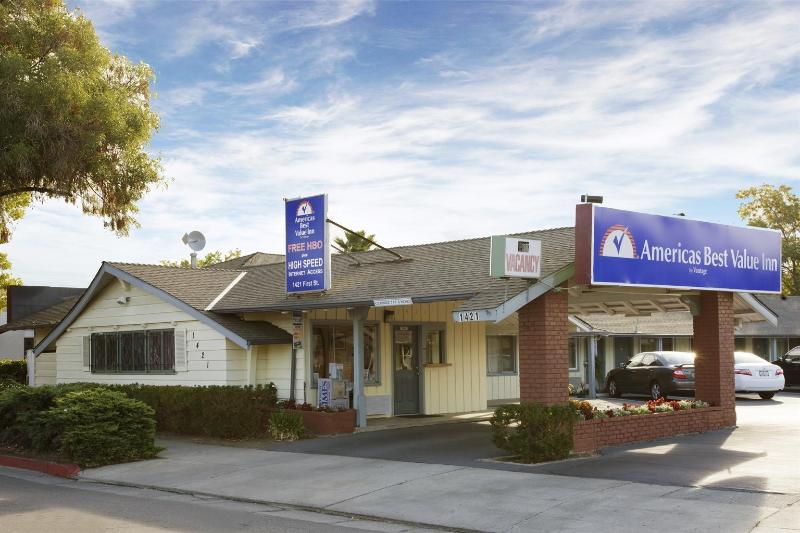 Americas Best Value Inn Livermore image
