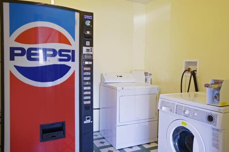 Americas Best Value Inn Livermore image