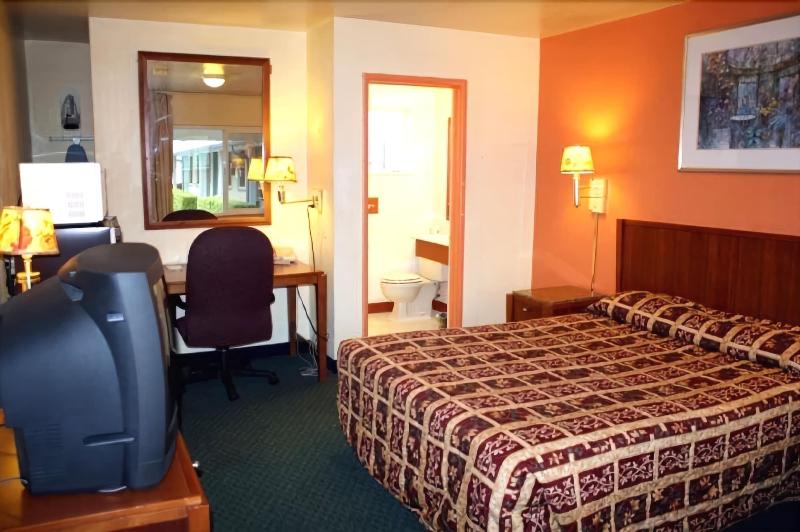Americas Best Value Inn Livermore image