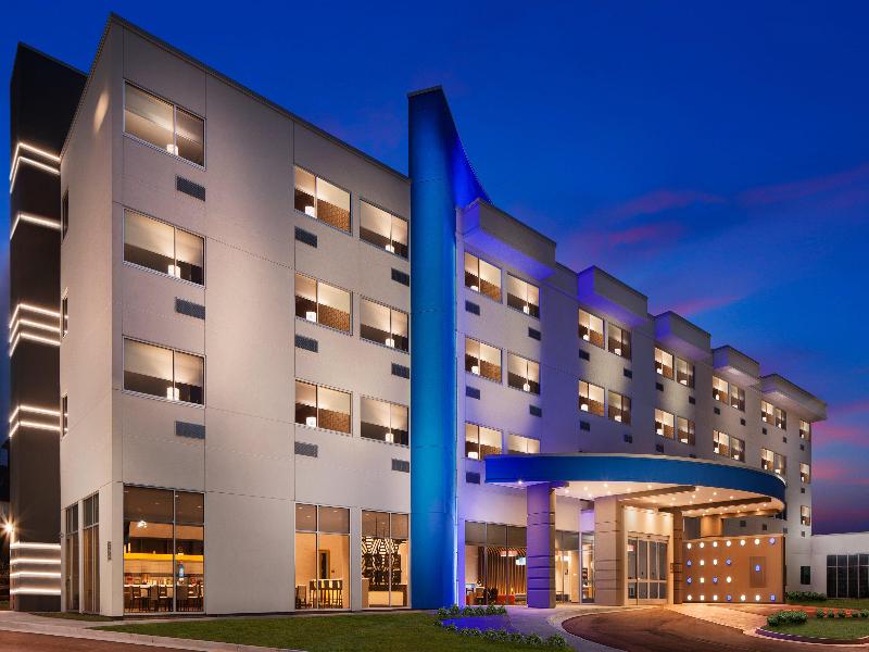 Holiday Inn Express Lexington Horse Park Area image
