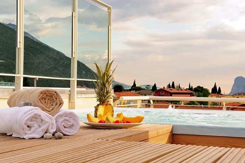 Eco Hotel Bonapace image