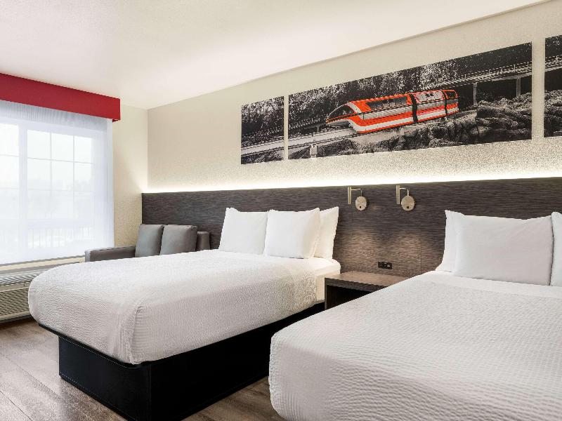 Ramada by Wyndham Anaheim Convention Center image