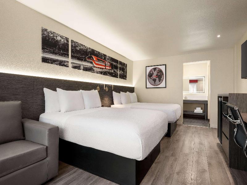 Ramada by Wyndham Anaheim Convention Center image