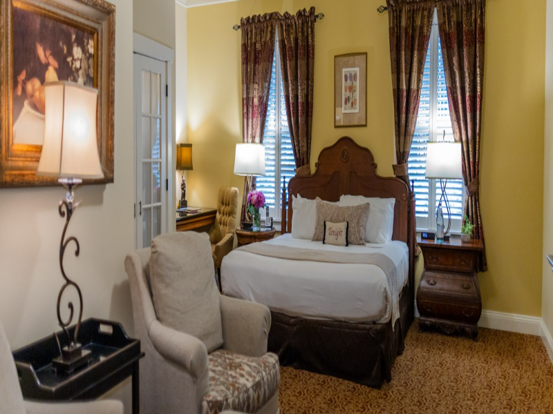The Inn at Leola Village image