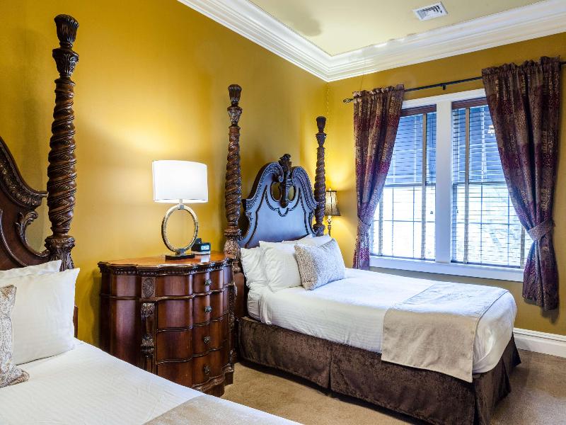 The Inn at Leola Village image