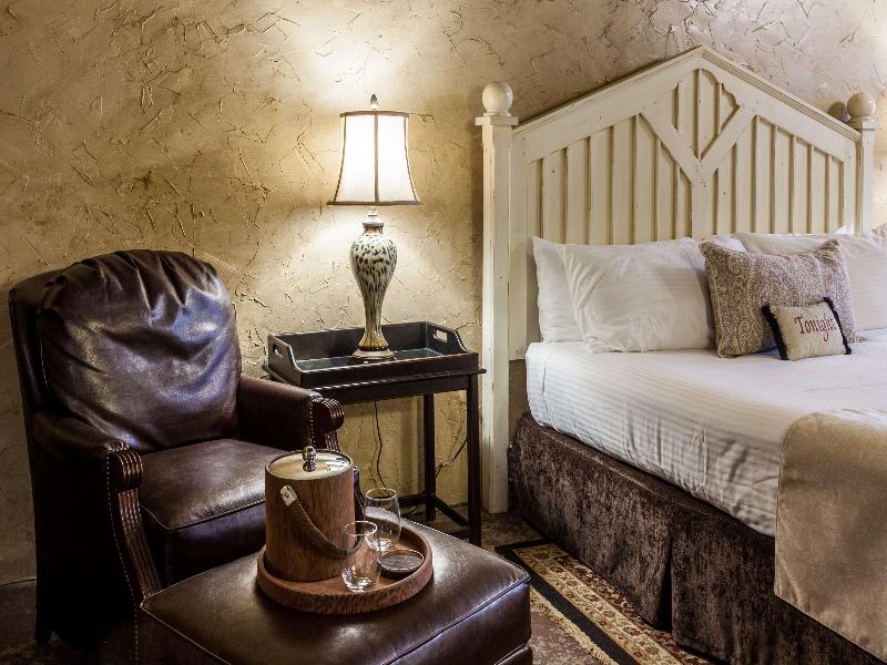 The Inn at Leola Village image