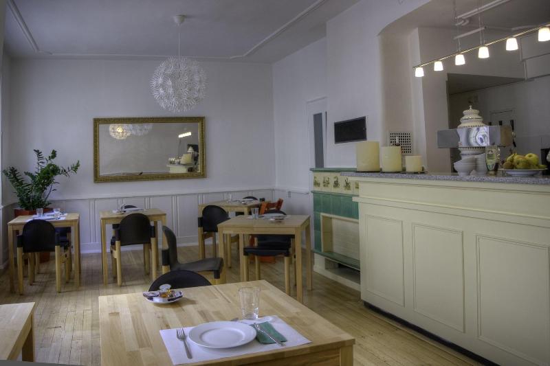 PENSIONSIEBEN Das andere Hotel image