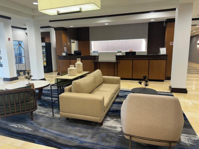 Fairfield Inn & Suites Louisville East image